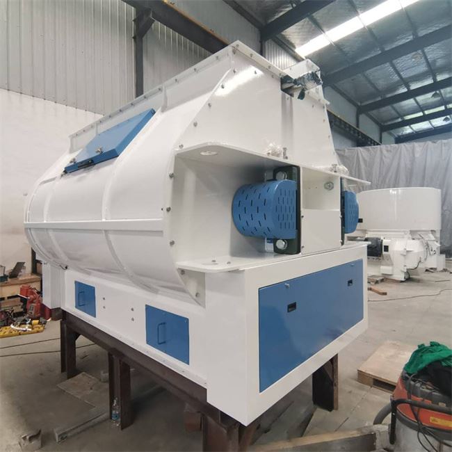 Horizontal Animal Feed Mixer Grinder