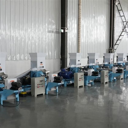 Particular Floating Feed Extruder