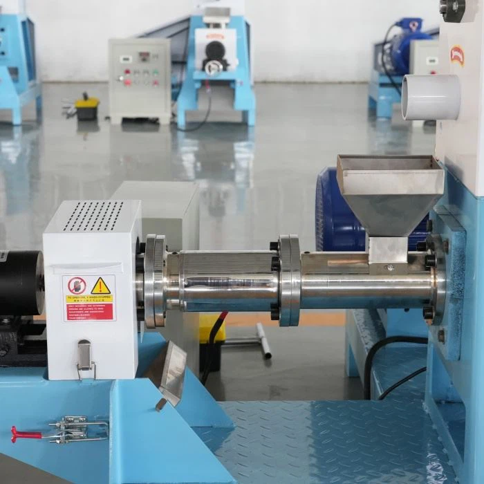Stainless Steel Dog Floating Fish Chicken Animal Feed Pellet Making Machine price