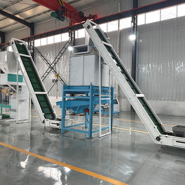 Poultry feed pellet production line Poultry feed pellet production line