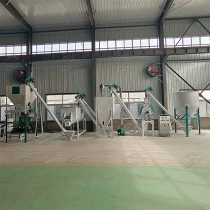 1-2 TPH Animal Feed Pellet Production Line For Poultry And Livestock Farms in Africa